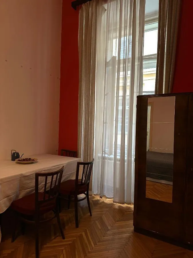 Old Town Apart Apartamento Budapest